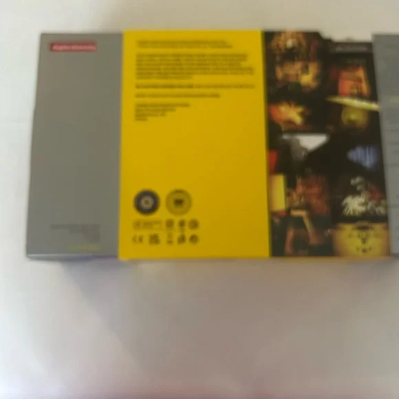 Third man records 35 mm Camera with 21 mm Wide-Angel lens. - Picture 4 of 4